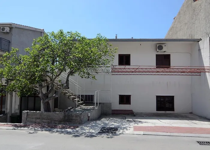 12211c Makarska