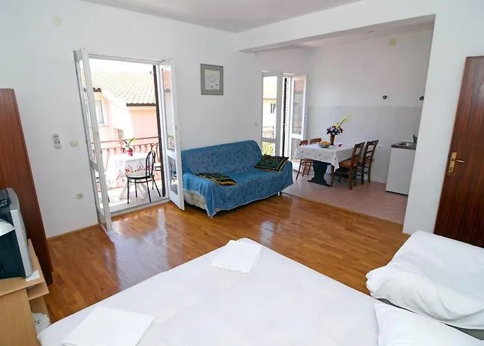 12211c 마카르스카